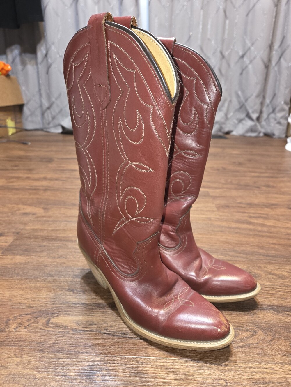 Vintage Frye American Classics Oxblood Leather Stacked Heel Western Boots 7B
